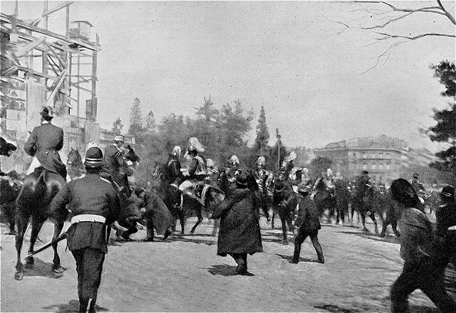 Attentat contre Alphonse XIII d'Espagne du 13 avril 1913